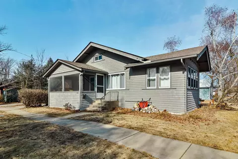 1918 Jackson St, Rockford, IL 61107