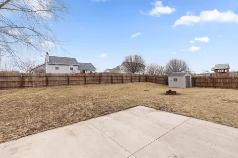 622 Berglund Rd, Pecatonica, IL 61063 photo 17