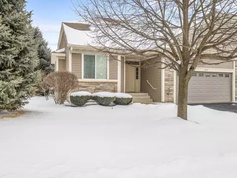 3263 Brook Harbour Dr, Rockford, IL 61114