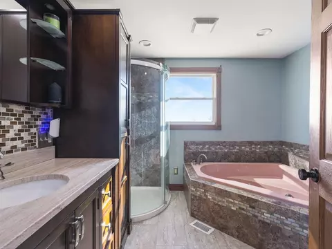 8435 E Stagecoach Trl, Warren, IL 61087 photo 12