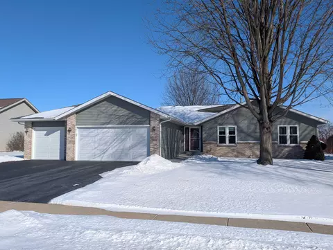 3066 Kregel Dr, Rockford, IL 61109