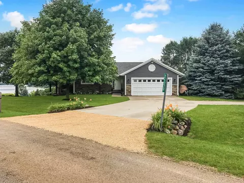25-50 Cottage Hill Dr, Lanark, IL 61046