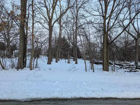 771 Westmore Rd, Lake Summerset, IL 61019