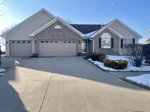 5071 Citadel Ct, Rockford, IL 61109