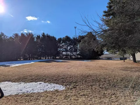 177 Lake Summerset Rd, Lake Summerset, IL 61019