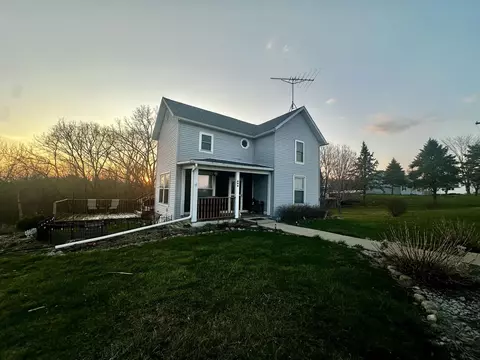 802 N Washington, Mount Carroll, IL 61053