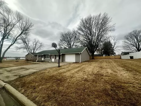 Exterior - 528 Hill St, Lanark, IL 61046 photo 3 of 3
