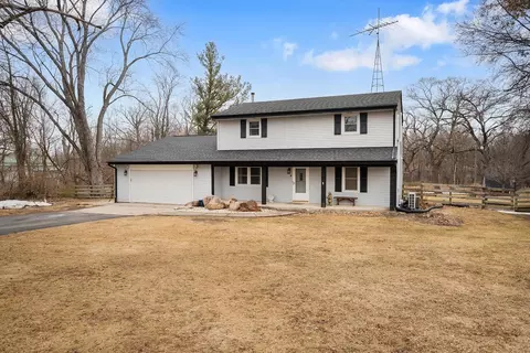 554 Kelly Rd, Caledonia, IL 61011