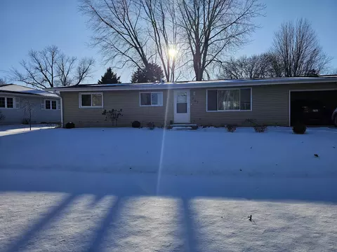 207 Hubbell Dr, Dixon, IL 61021 photo 1