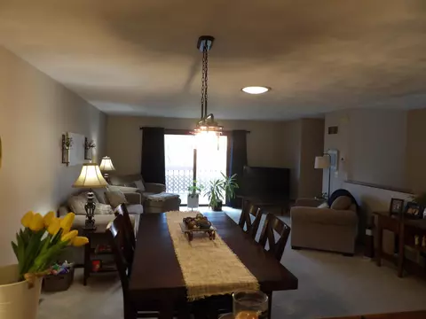 2902 Acorn Dr, Freeport, IL 61032 photo 10