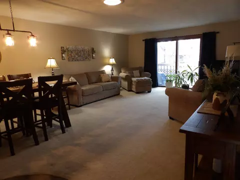 2902 Acorn Dr, Freeport, IL 61032 photo 8