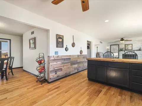 Kitchen - 91141 Melugins Grv, Compton, IL 61318 photo 5 of 5