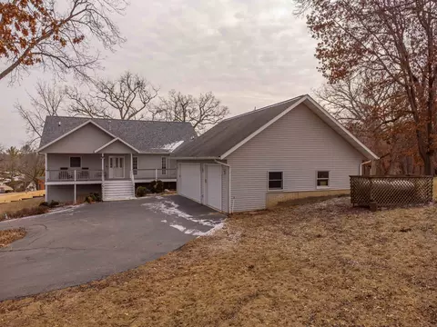 5-49 Chadbourne Dr, Lanark, IL 61046 photo 2