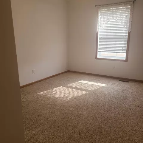 Bedroom - 623 Ballymore Rd, Roscoe, IL 61073 photo 1 of 4