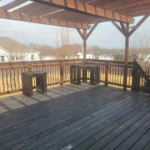 Exterior - 623 Ballymore Rd, Roscoe, IL 61073 photo 5 of 6