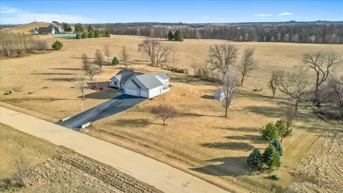 19-14 Timber Ridge Rd, Lanark, IL 61046 photo 2