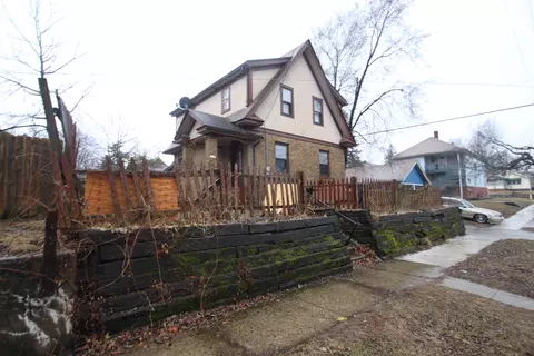 2115 10th Ave, Rockford, IL 61104