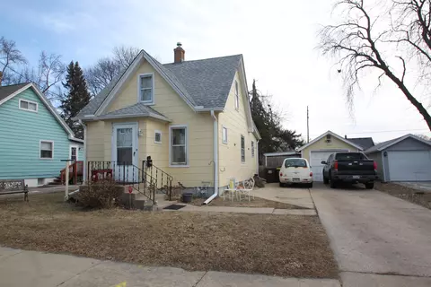2710 Hanson St, Rockford, IL 61109