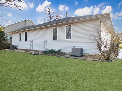 11481 Edgemere Ter, Roscoe, IL 61073 photo 11