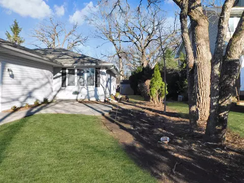 11481 Edgemere Ter, Roscoe, IL 61073 photo 2