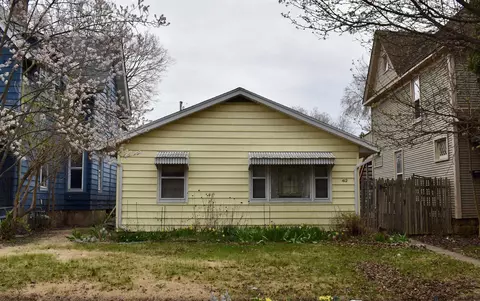412 S 1st St, Rockford, IL 61104
