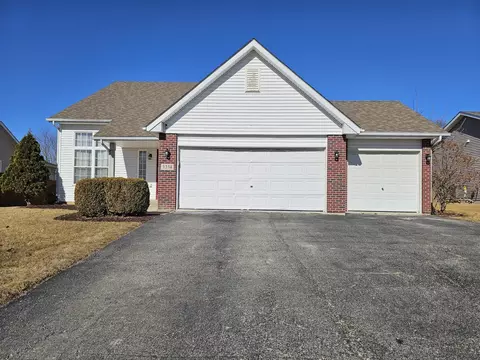 3234 Citadel Dr, Rockford, IL 61109