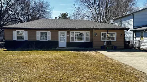 39 Liberty Blvd, Machesney Park, IL 61115