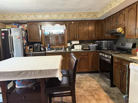 Kitchen - 629 N Dakota Rd, Ridott, IL 61067 photo 2 of 2