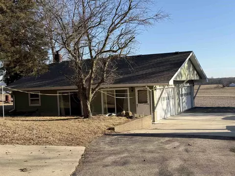 Exterior - 629 N Dakota Rd, Ridott, IL 61067 photo 3 of 3