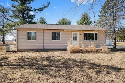 7801 Wagon Wheel Ln, Rockford, IL 61109