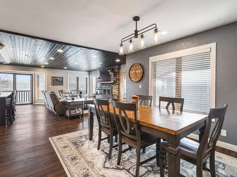 Dining - 44 Delburne Dr, Lake Summerset, IL 61019 photo 1 of 4