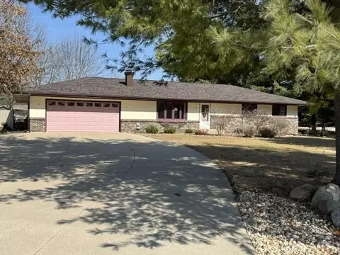 13703 Sundance Trl, Rockton, IL 61072