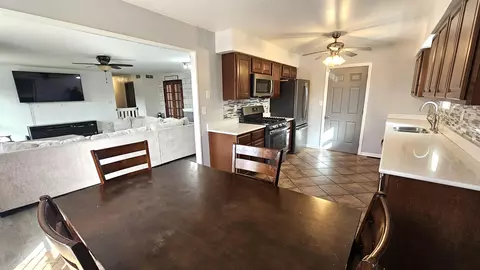 6647 Meadowbrook, Roscoe, IL 61073 photo 7
