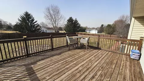 6647 Meadowbrook, Roscoe, IL 61073 photo 29