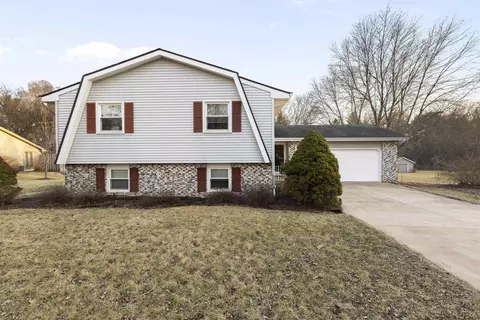 464 Valley Forge Trl, Rockton, IL 61072