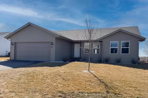 2921 Huntington Dr, Belvidere, IL 61008