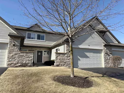 11886 River Hills Pkwy, Rockton, IL 61072