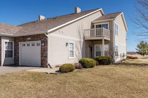 15611 Sienna Ct, South Beloit, IL 61080