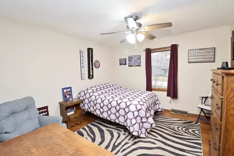 9807 Double Ditch Cir, Roscoe, IL 61073 photo 14
