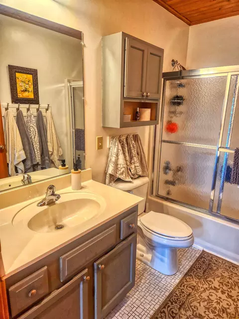 13-18 Spring Creek Dr, Lanark, IL 61046 photo 17