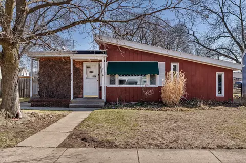4919 Arlington St, Loves Park, IL 61111