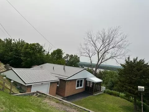 711 N 4th, Savanna, IL 61074