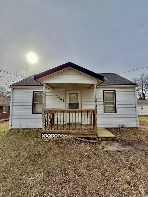 2808 Searles Ave, Rockford, IL 61101