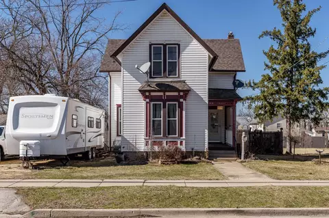 610 E Pleasant St, Belvidere, IL 61008