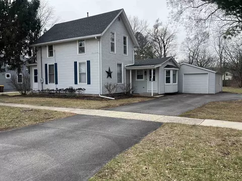 520 N Prairie St, Rockton, IL 61072