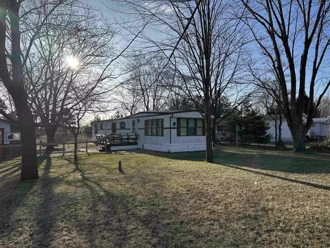 8205 S Charles, Savanna, IL 61074