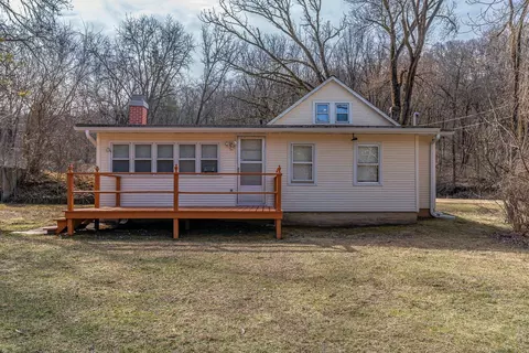 6691 Mill Hollow Rd, Savanna, IL 61074