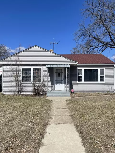 2103 Pierce Ave, Rockford, IL 61103