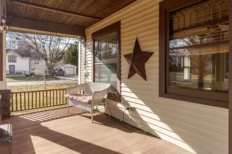 303 E Union St, Rockton, IL 61072 photo 4