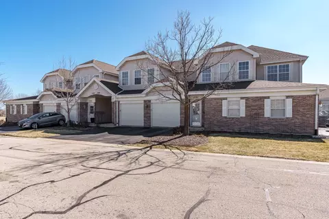 1731 White Oak Trl, Cherry Valley, IL 61016